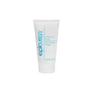 A purifying mask, rich in essential oils, designed to soften and revitalize the appearance of the skin.
